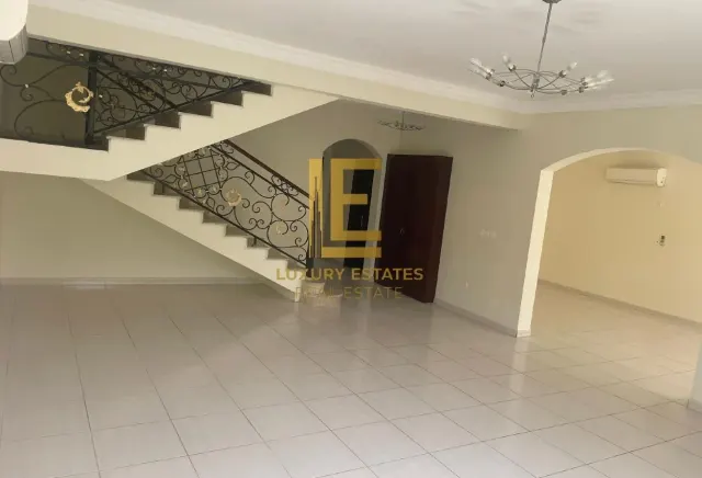 Executive Duplex villa | 5BR + Guest Suite Excl b