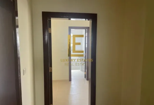 Executive Duplex villa | 5BR + Guest Suite Excl b