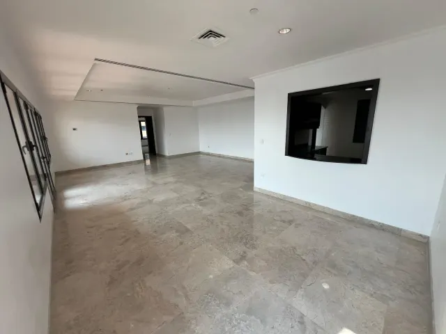 FOR SALE | 2 Bedroom | Full Marina View | Upgraded