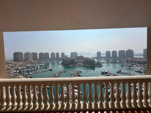 FOR SALE | 2 Bedroom | Full Marina View | Upgraded