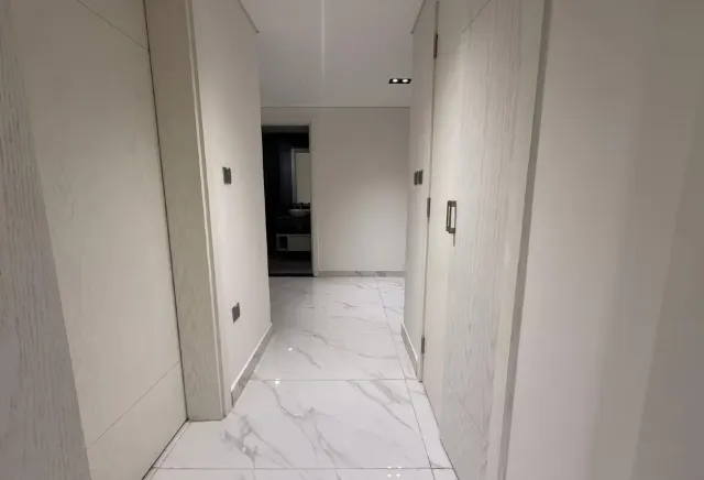 Elegant 2BHK Fully Furnished Brand New YasmenCity