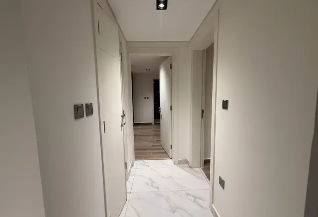 Elegant 2BHK Fully Furnished Brand New YasmenCity