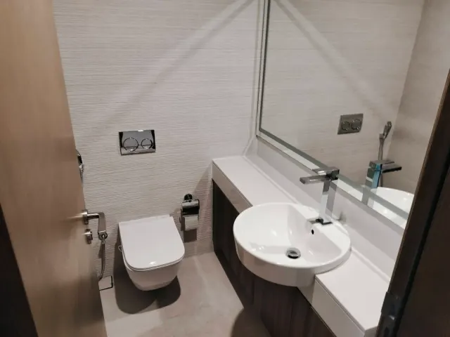 Marina 2 BHK + Maid I FF I EXL I Big Balcony I S V