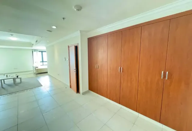 Large Sea View Studio in Porto Arabia