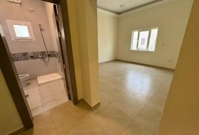 Stand alone villa | elevator | Close to DFC
