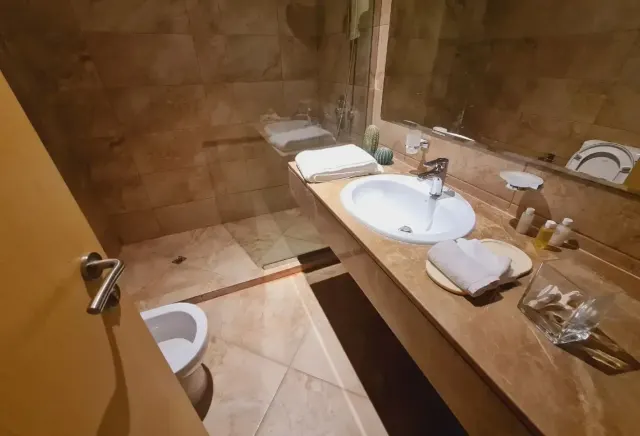 Furnished | 2 Bed | 3 Bath | Compound | Apartment - view 3
