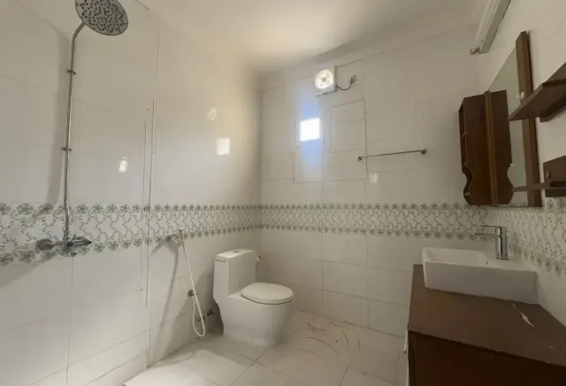 STANDALONE VILLA| 06 BEDROOMS| AL KHOR | Rent