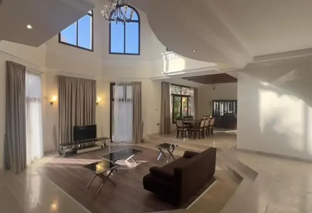 5 Bed | West bay lagoon | QAR. 20,000 | Semi