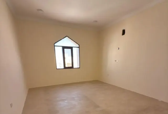 Stunning Villa | 07 Bedrooms| Al Dhakira area