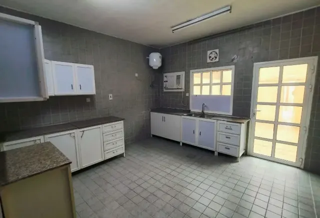 Neat Standalone Villa | 05 Bedrooms + Majlis - view 3