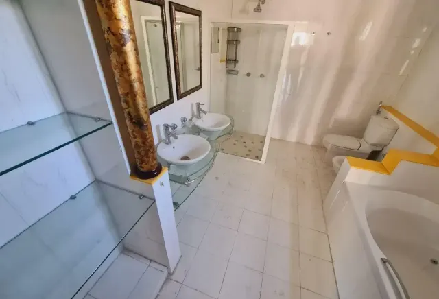 5 Bed | 5 Bath | QAR 18K | Lagoon | Garden | AC