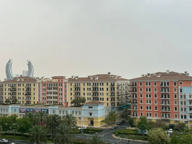 Amazing 2BHK for sell in Porto arabia - view 3
