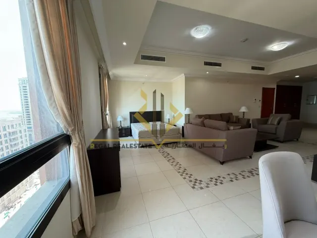 Fully Furnished Studio in Porto Arabia