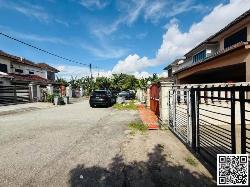 3 Bed Terraced House - End Lot For Sale in Johor Bahru - RM 560,000
