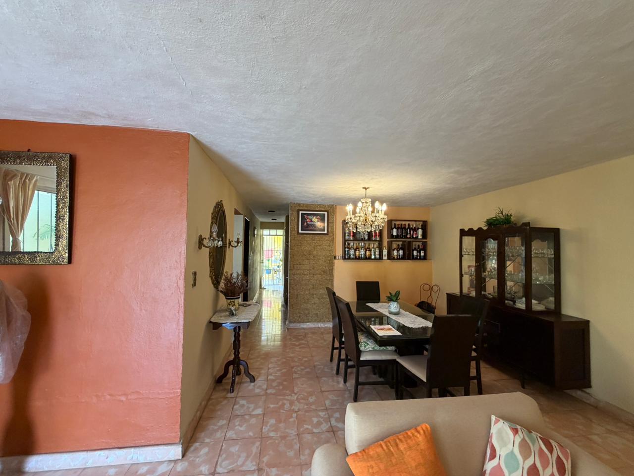CASA EN MÉRIDA COL. JARDINES DE MÉRIDA