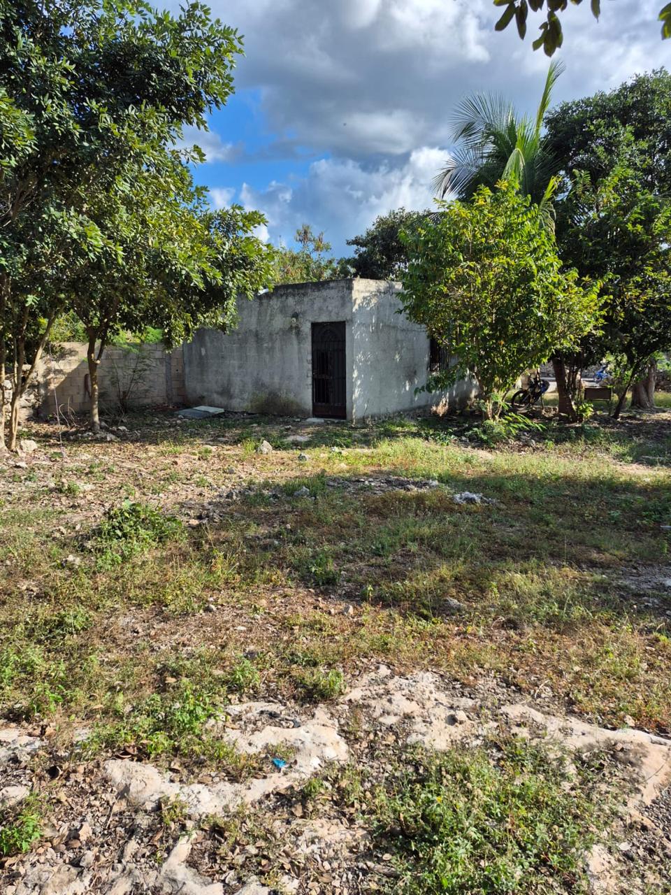 4 TERRENOS EN IZAMAL FUNDO LEGAL