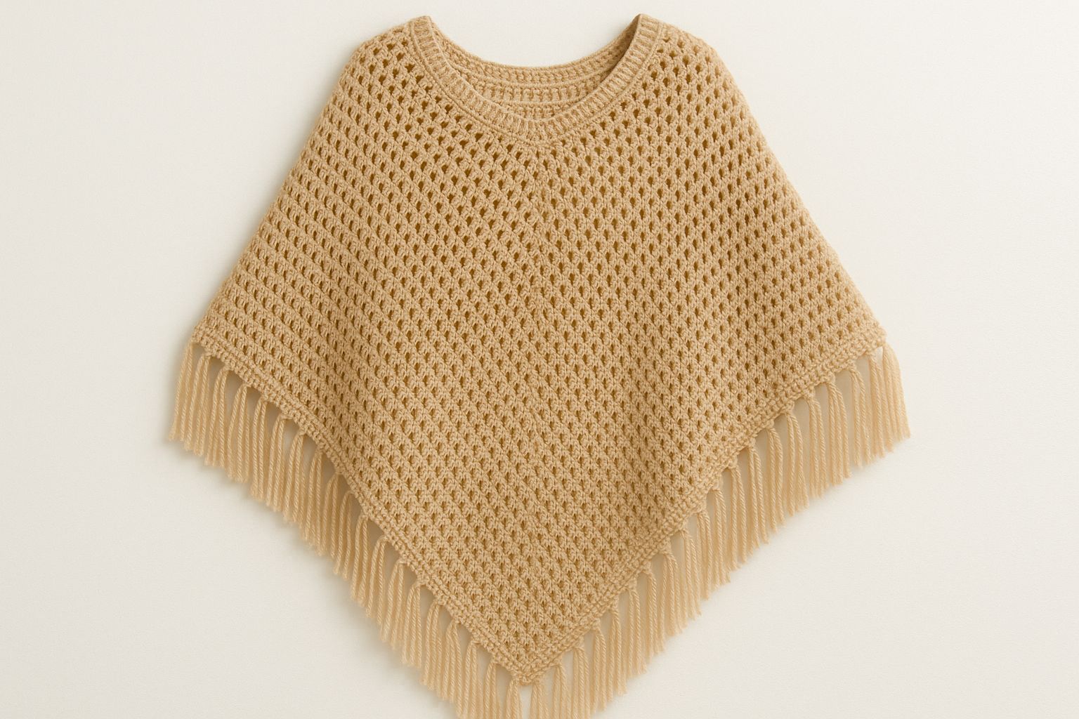 Poncho liviano de hilo