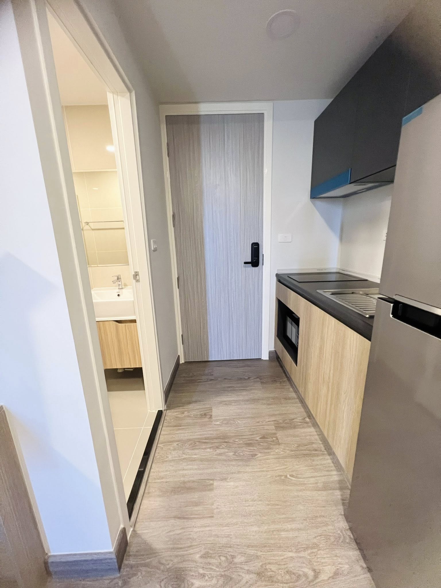 Condo Charoen Nakhon