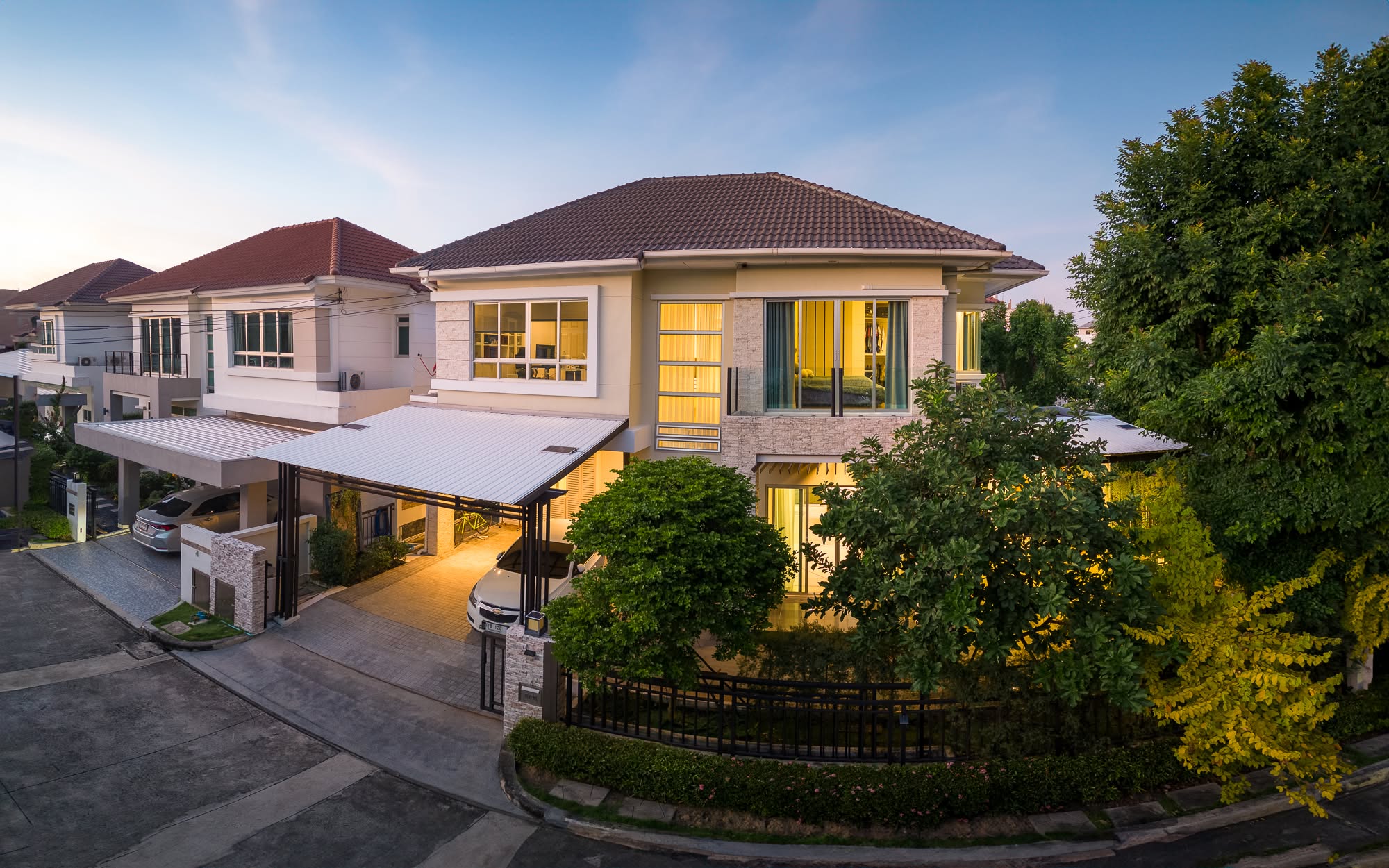 BANGKOK BOULEVARD RAMA 9