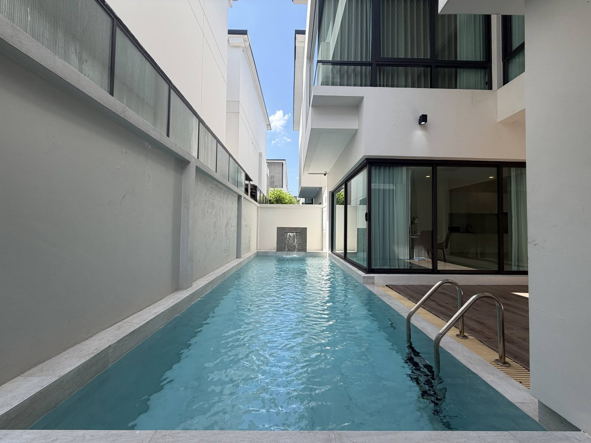 Pool Villa Ekkamai