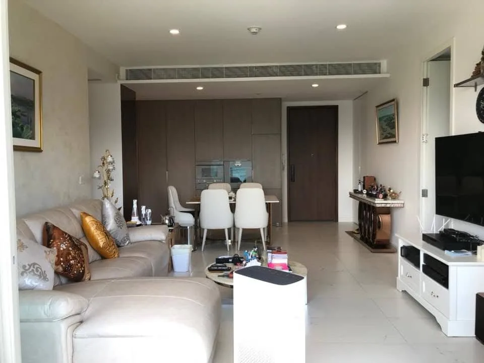 185 RAJADAMRI CONDOMINIUM