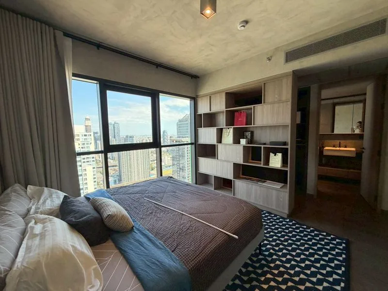 THE LOFTS ASOKE