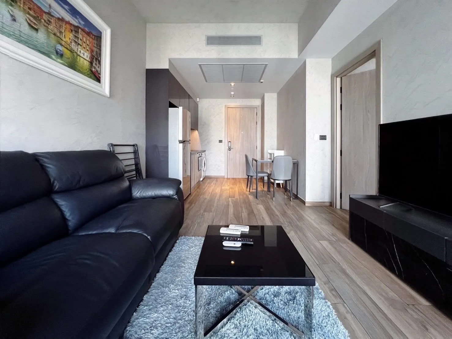 THE LOFTS ASOKE
