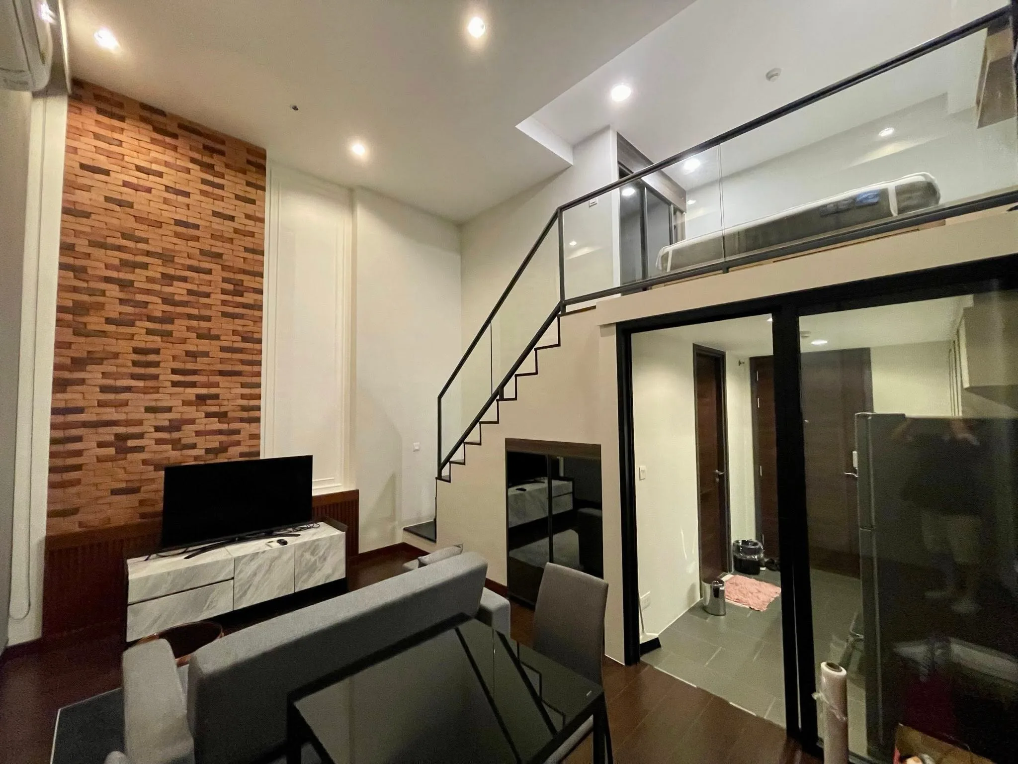 C EKAMAI CONDOMINIUM