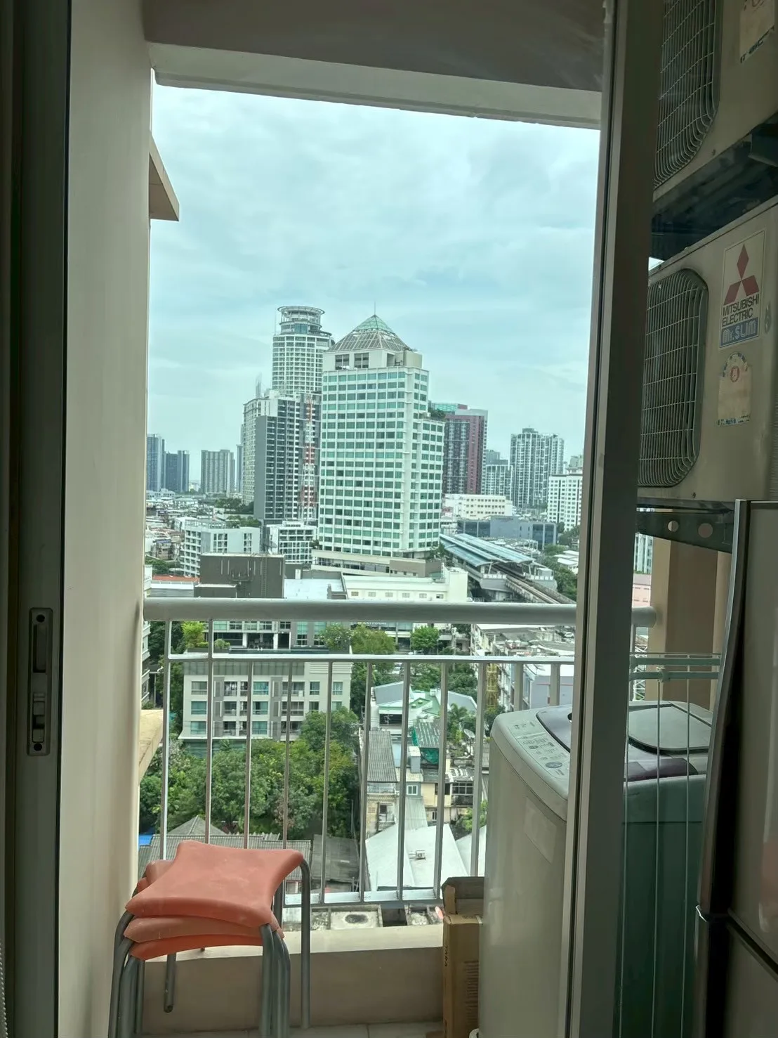 LIFE @ SUKHUMVIT 65 – photo 5