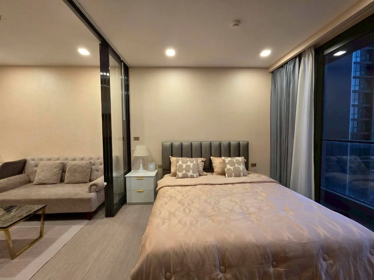 ONE 9 FIVE ASOKE - RAMA 9 – photo 2
