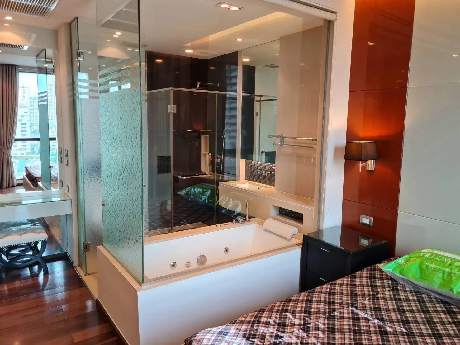 Condo Sukhumvit 28 – photo 2