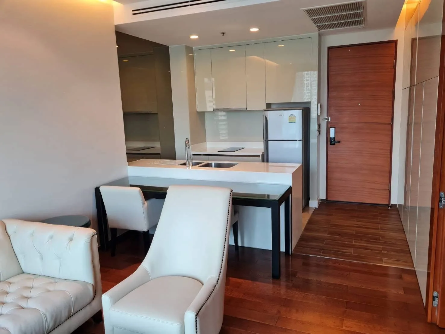 Condo Sukhumvit 28 – photo 5