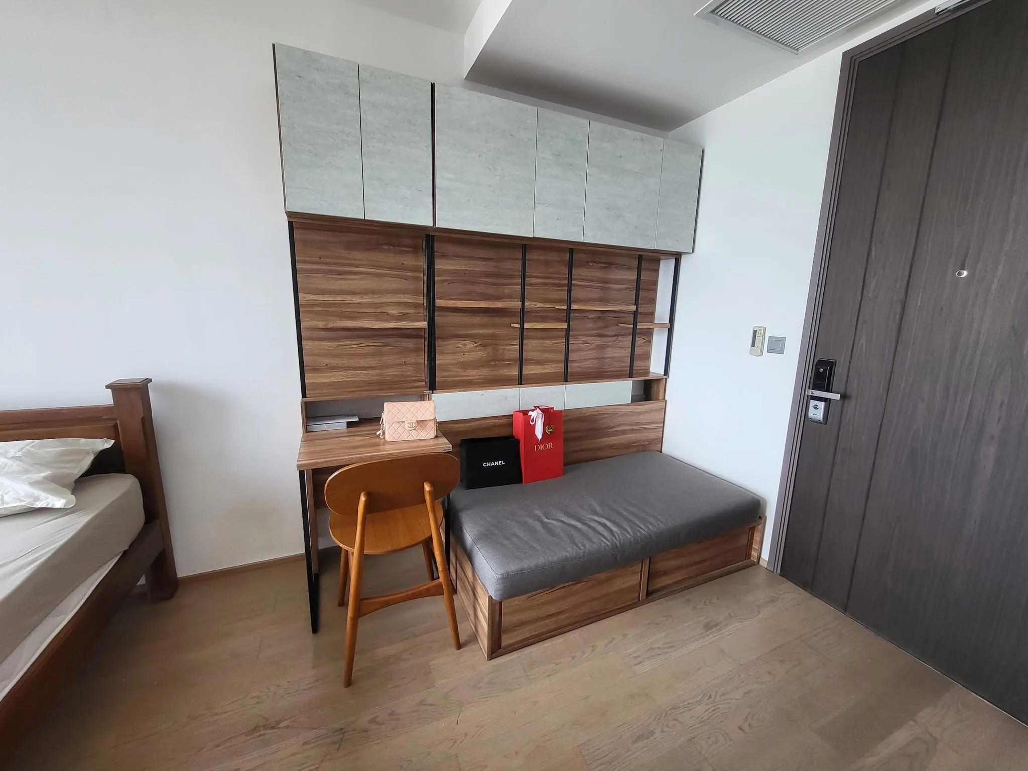 ASHTON CHULA-SILOM – photo 2