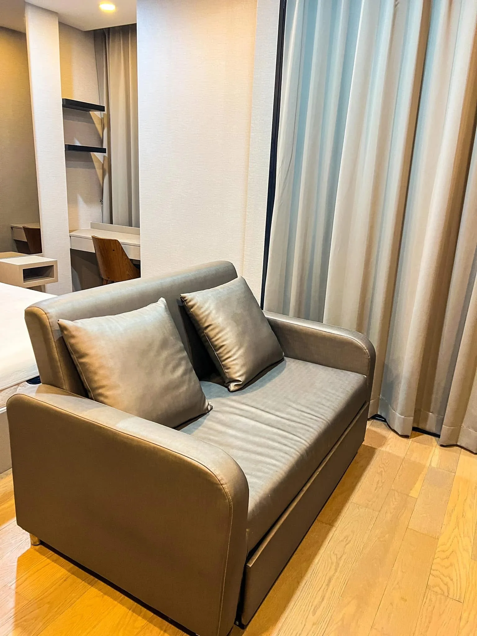 ASHTON CHULA-SILOM – photo 2