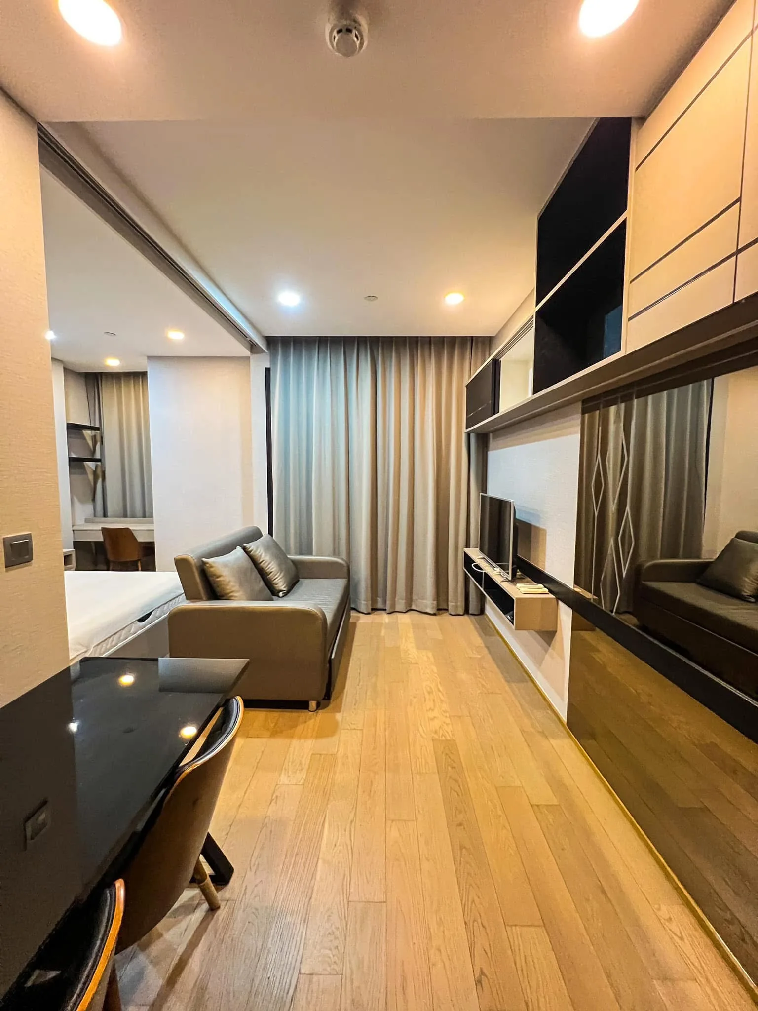 ASHTON CHULA-SILOM – photo 4