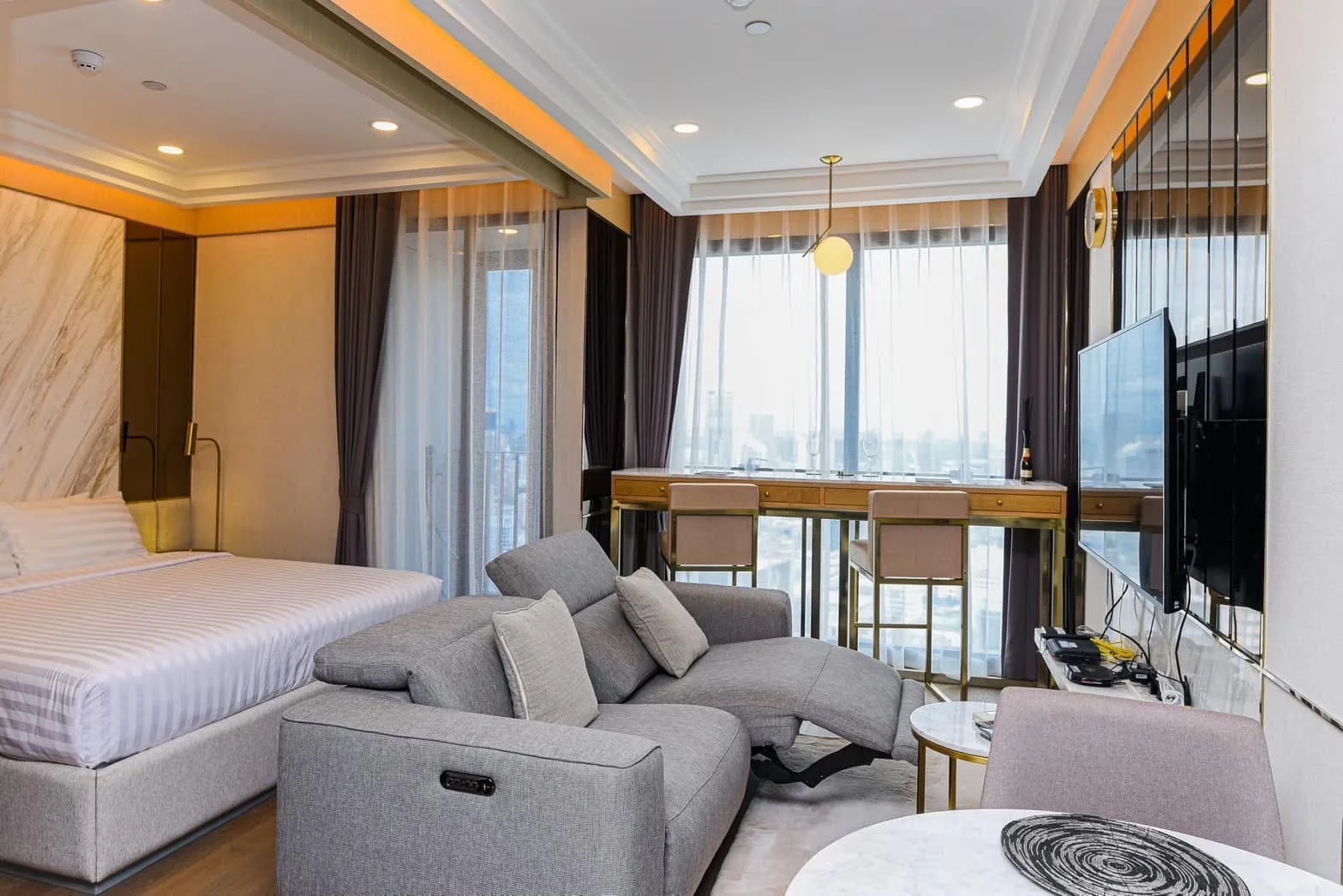 ASHTON CHULA-SILOM