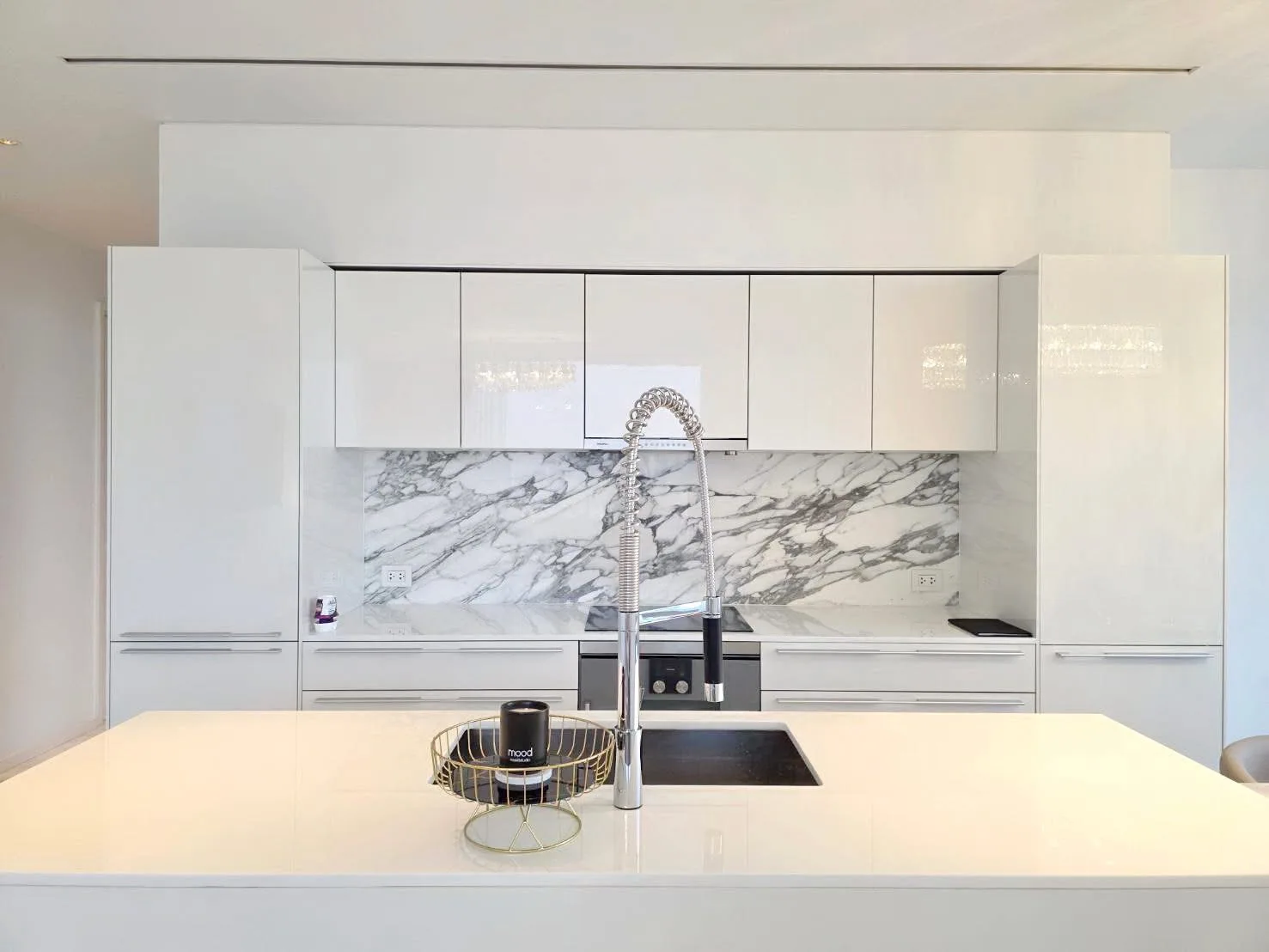 FOUR SEASONS PRIVATE RESIDENCES – photo 3