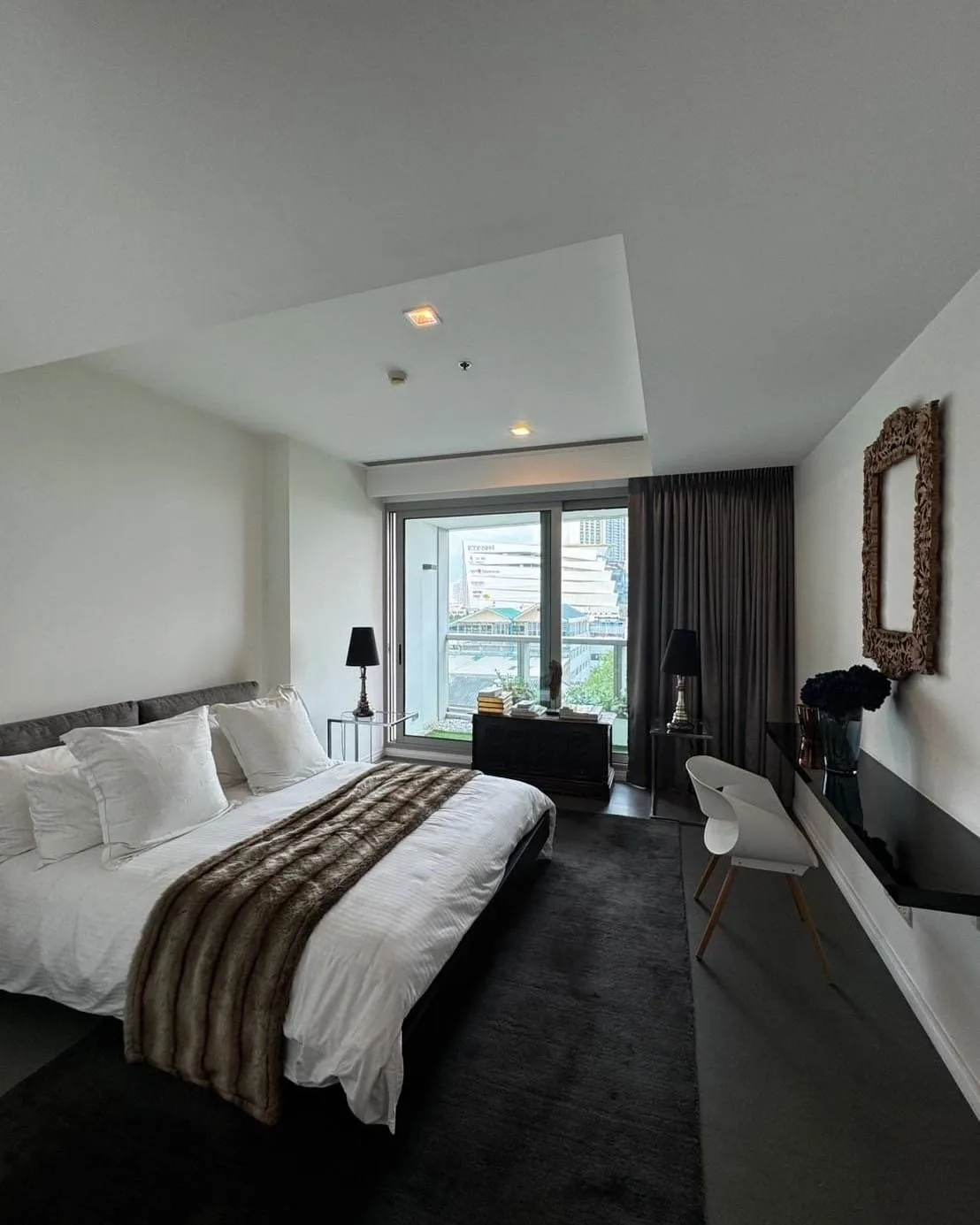 THE RIVER CONDOMINIUM – photo 4