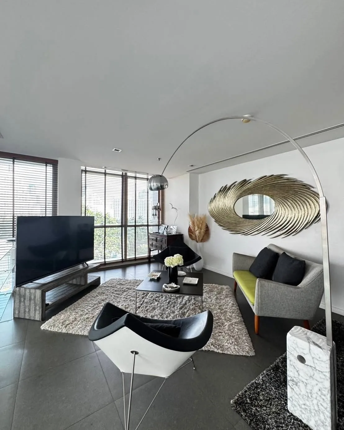 THE RIVER CONDOMINIUM – photo 2