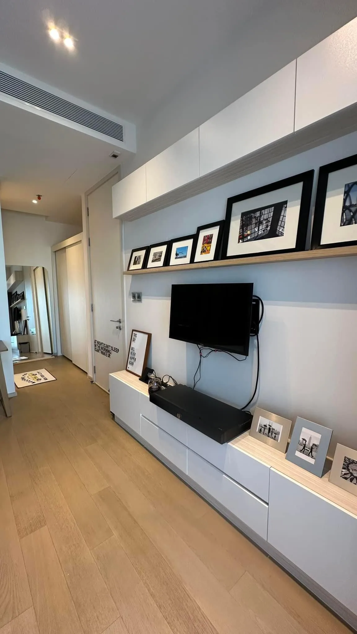 THE STRAND THONGLOR