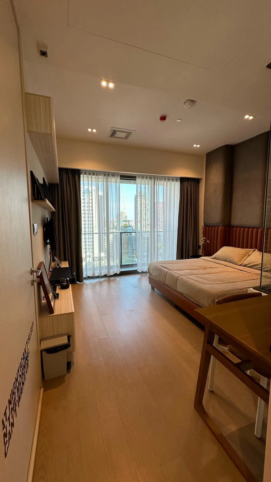 THE STRAND THONGLOR – photo 3