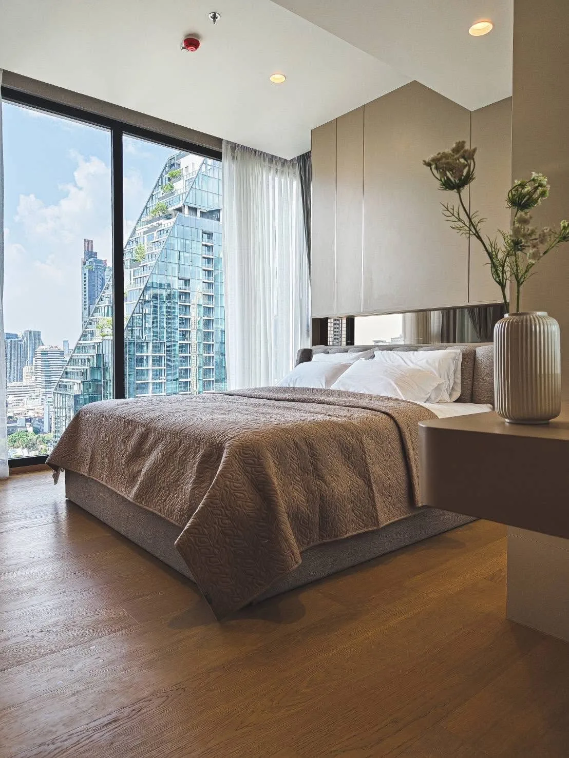 ANILL SATHORN 12 – photo 3