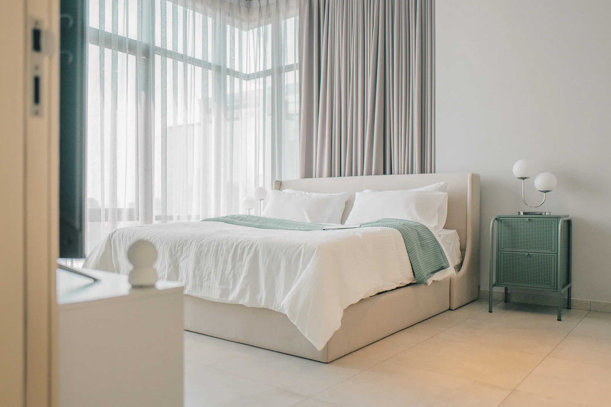 THE LOFTS ASOKE – photo 2