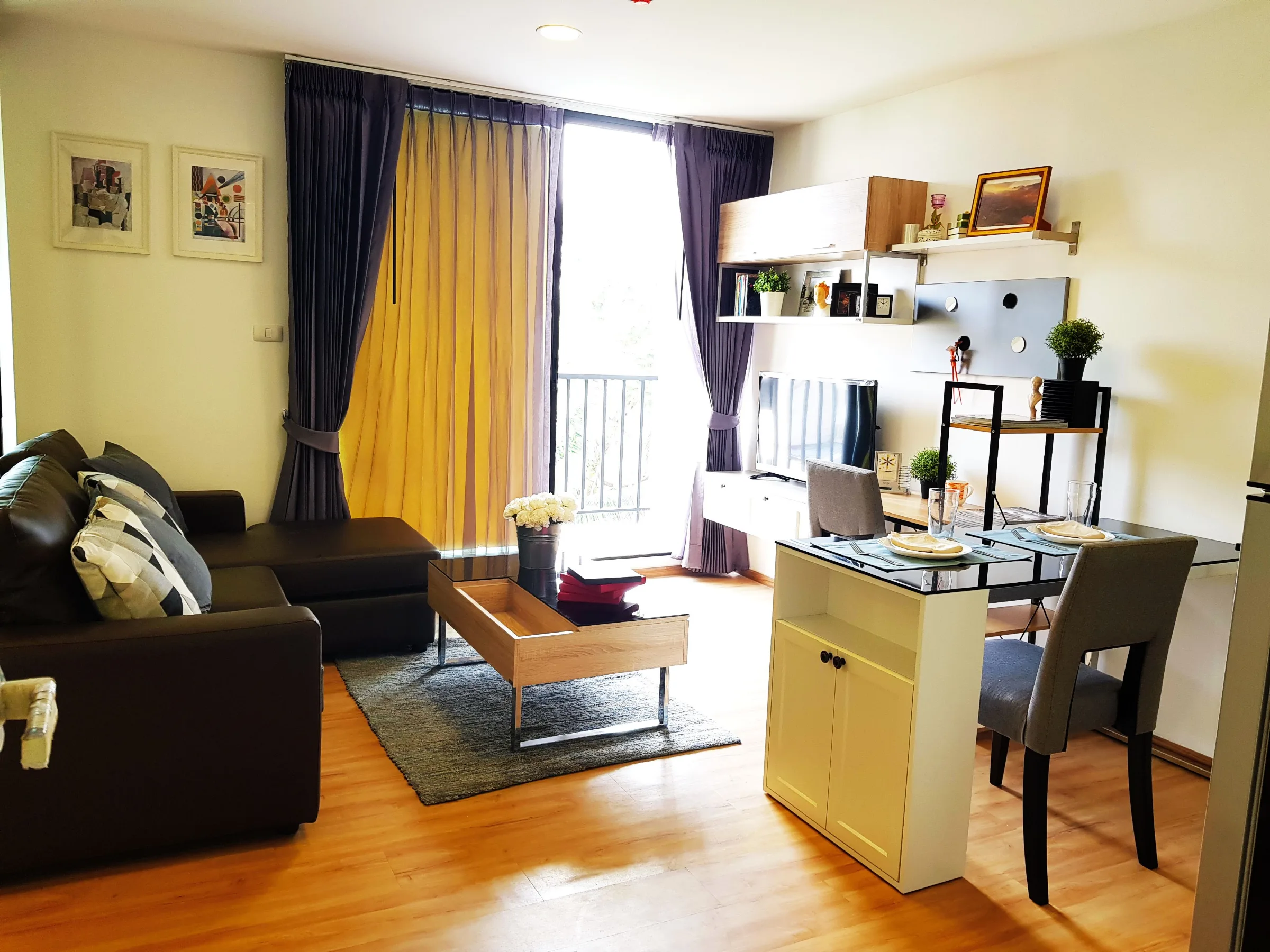 NOTTING HILL THE EXCLUSIVE CHAROEN KRUNG