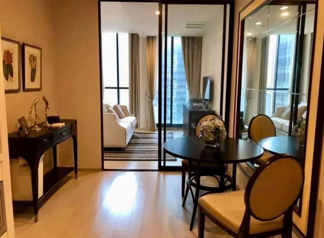 NOBLE PLOENCHIT