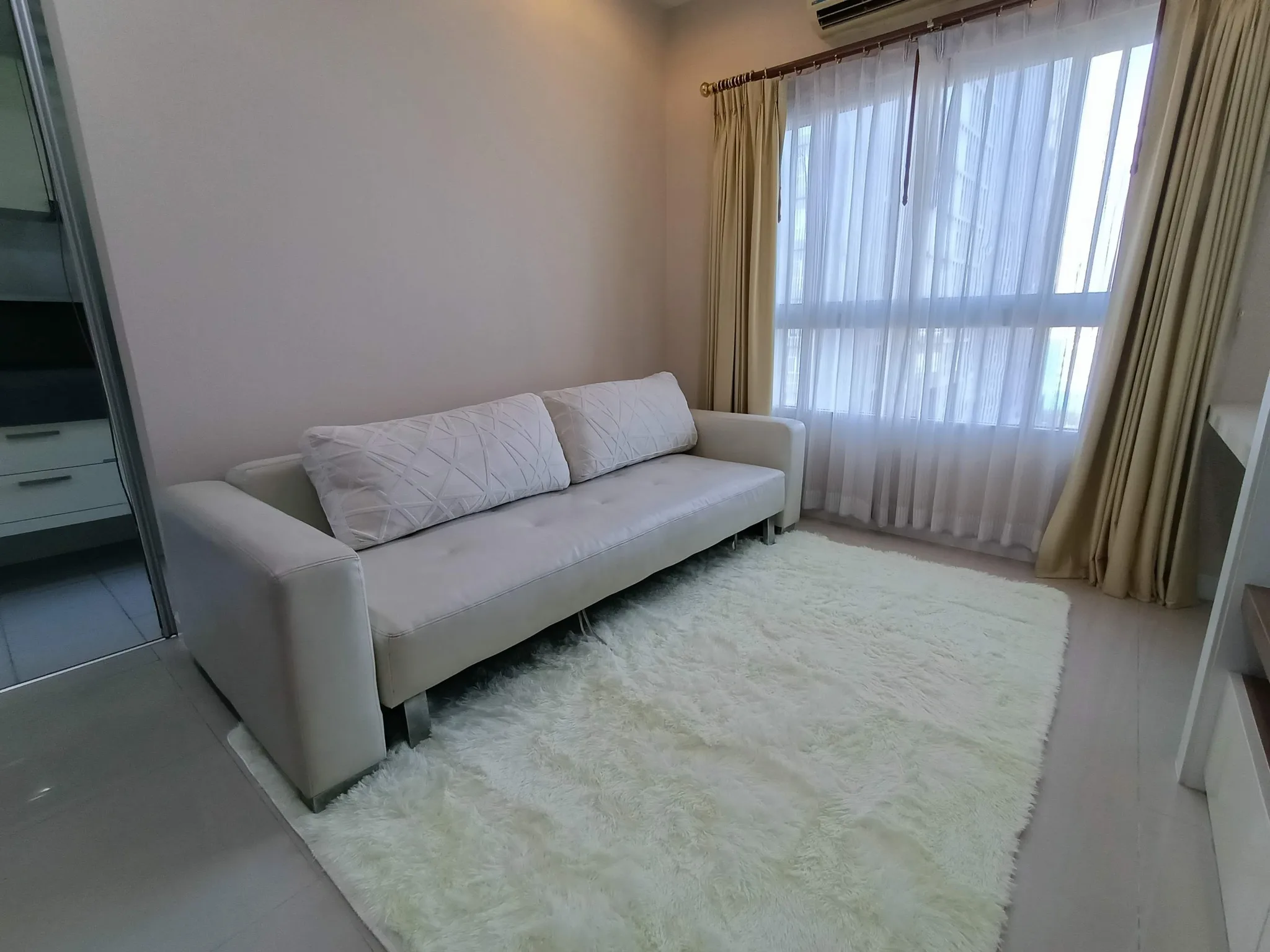 Q HOUSE CONDO SATHORN