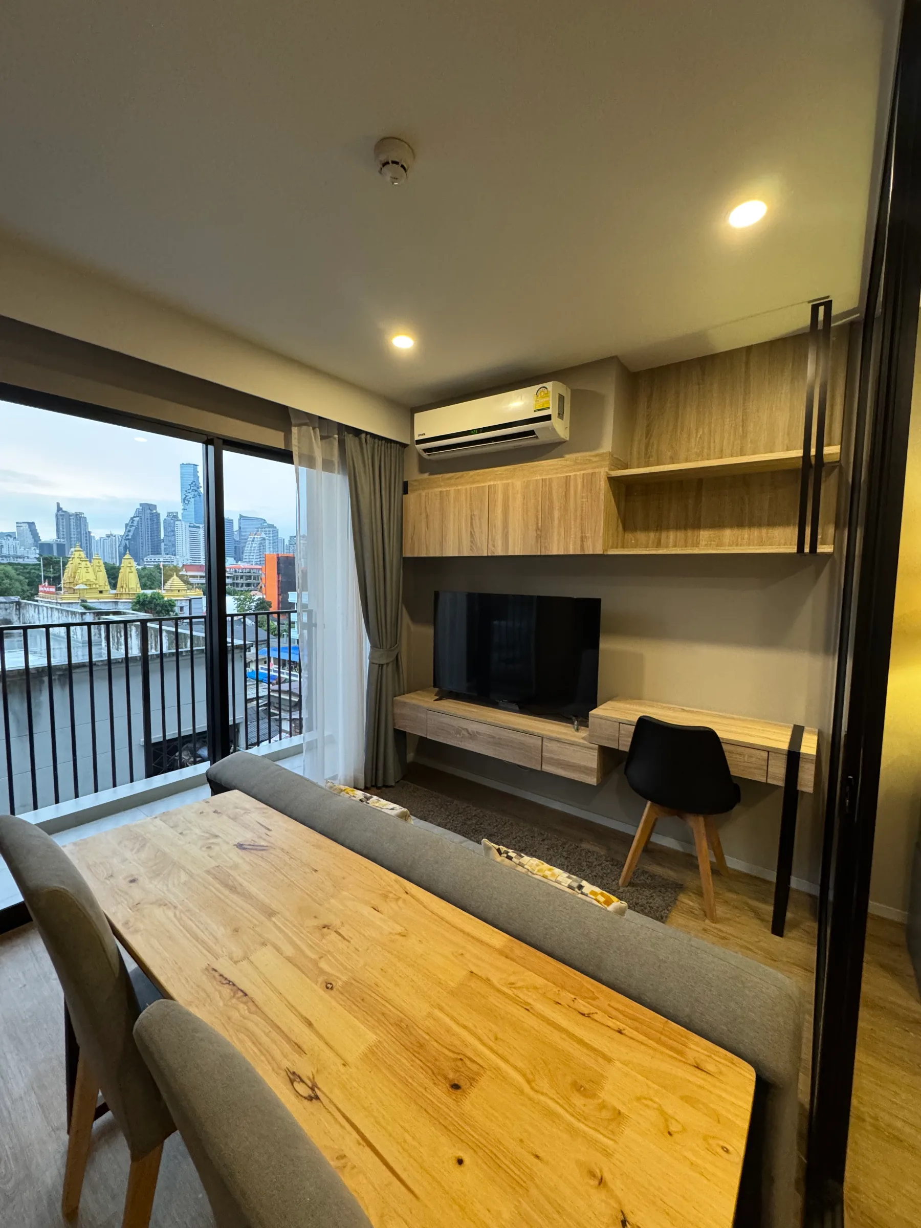 BLOSSOM CONDO @ SATHORN-CHAROENRAT – photo 3