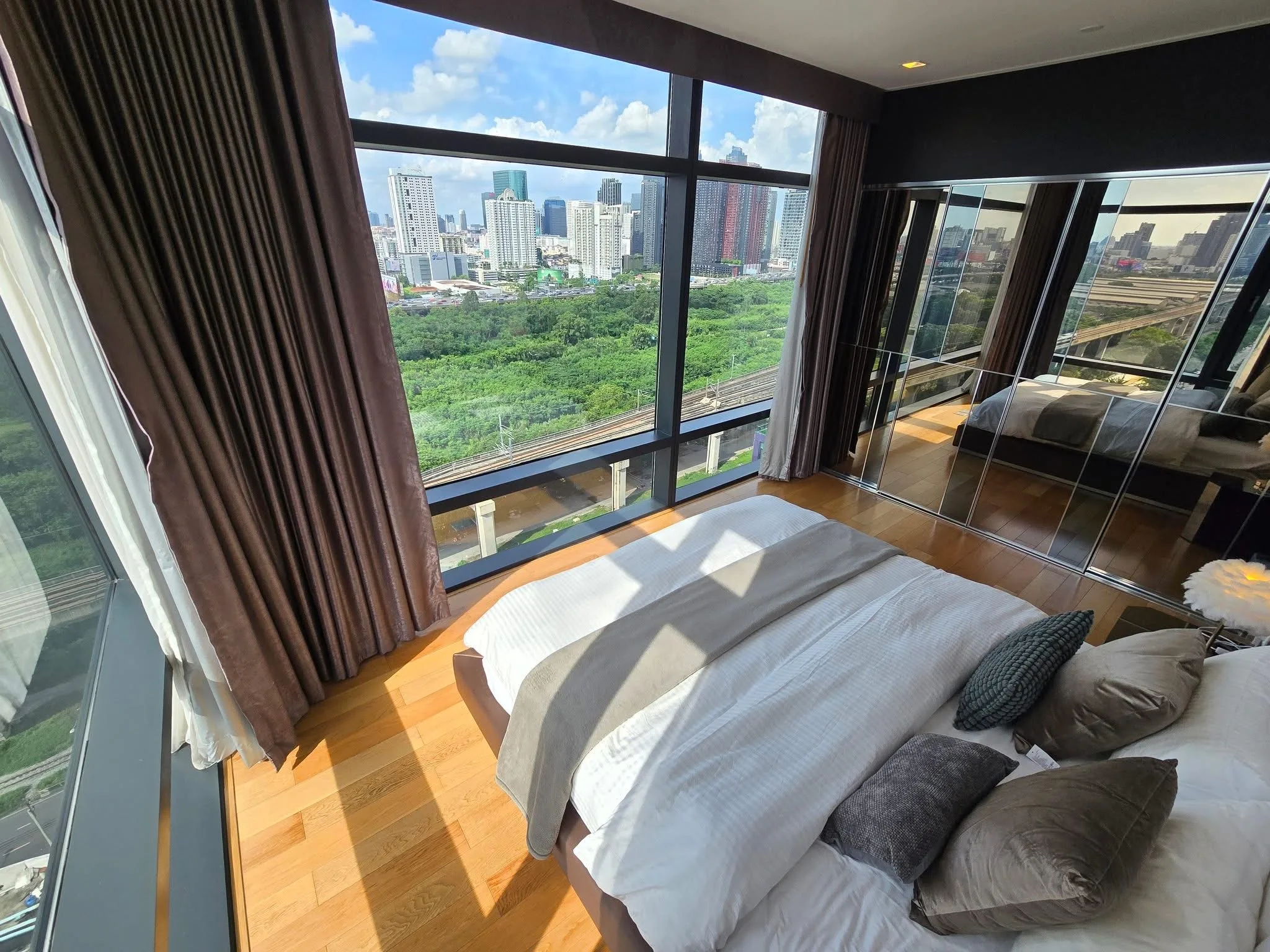 CIRCLE LIVING PROTOTYPE