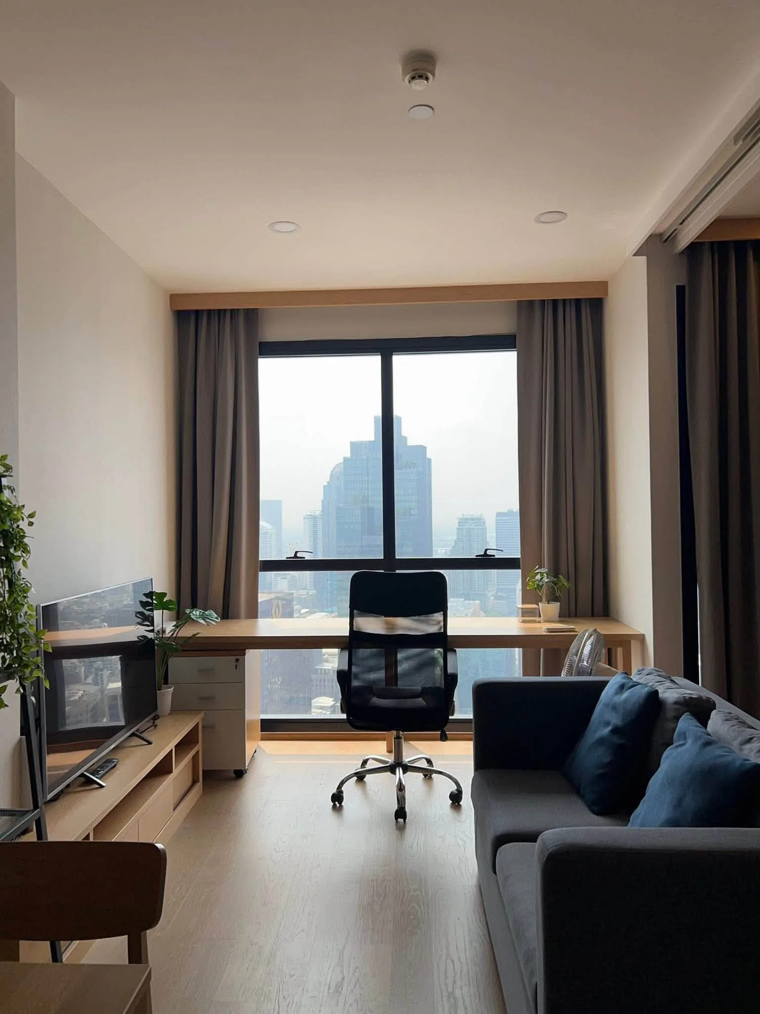 ASHTON CHULA-SILOM