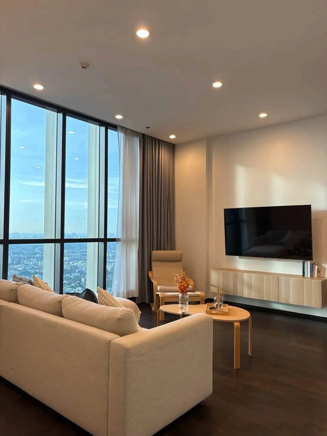WHIZDOM ESSENCE SUKHUMVIT